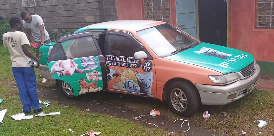 Worldwide Grafix Ltd team at work